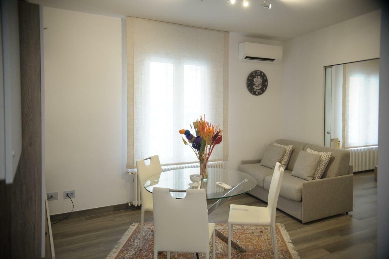 בולוניה Andrea Luxury Apartments - D'Azeglio מראה חיצוני תמונה